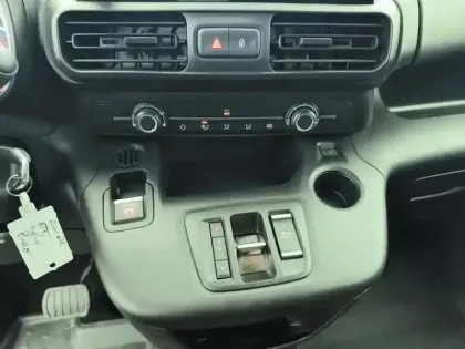 Photo 12 Citroën Berlingo E- VAN M 800 100 KW (136 CH) BATTERIE 50 KWH CLUB