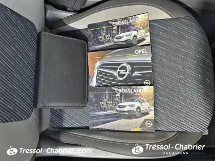 Photo 15 Opel Crossland X  1.2 Turbo 110 ch Design
