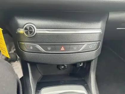 Photo 12 Peugeot 308  BlueHDi 130ch S&S BVM6 Active Business