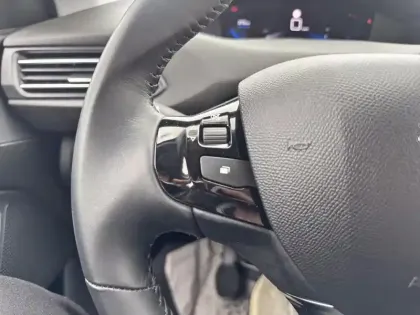 Photo 18 Peugeot 308  BlueHDi 130ch S&S BVM6 Active Business