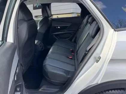 Photo 22 Peugeot 3008  Hybrid 225 e-EAT8 Allure Pack