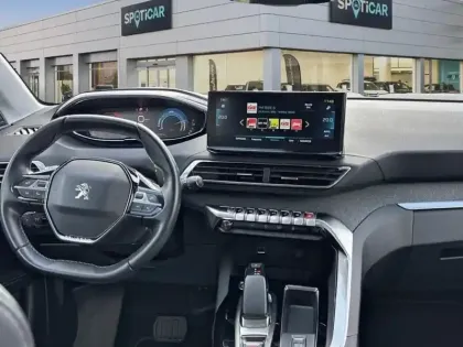 Photo 9 Peugeot 3008  Hybrid 225 e-EAT8 Allure Pack