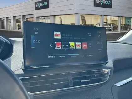 Photo 10 Peugeot 3008  Hybrid 225 e-EAT8 Allure Pack