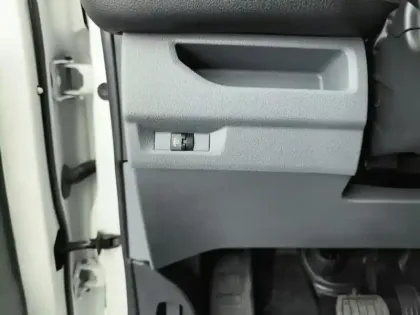 Photo 16 Citroën Jumpy Gén. III Ph1 NG2 Pack Driver 4