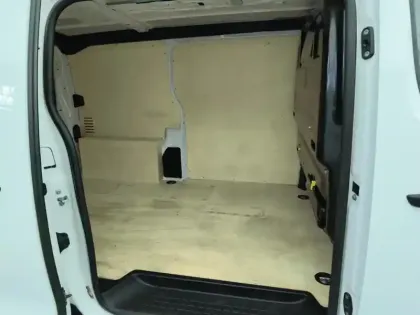 Photo 22 Citroën Jumpy Gén. III Ph1 NG2 Pack Driver 4