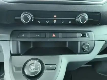 Photo 12 Citroën Jumpy Gén. III Ph1 NG2 Pack Driver 4