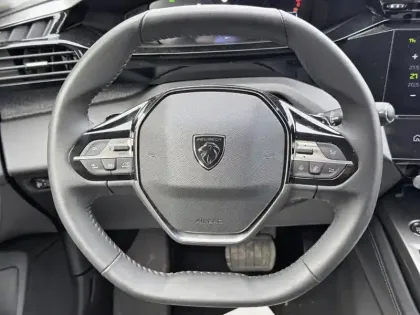 Photo 11 Peugeot 408  PureTech 130 ch S&S EAT8 Allure Pack