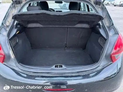 Photo 7 Peugeot 208  PureTech 82ch S&S BVM5 Signature