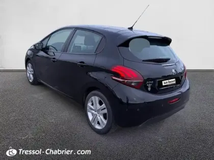 Photo 29 Peugeot 208  PureTech 82ch S&S BVM5 Signature