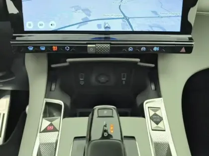 Photo 12 DS DS 7 DS7 Crossback BlueHDi 130 EAT8 Performance Line+