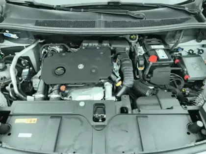 Photo 6 DS DS 7 DS7 Crossback BlueHDi 130 EAT8 Performance Line+