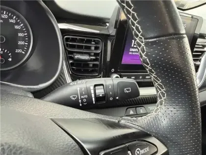 Photo 56 Kia Stonic Gén. I Ph2 GT Line 5