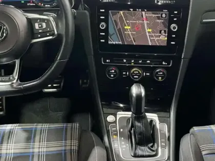 Photo 9 Volkswagen Golf Hybride Rechargeable 1.4 TSI 204 DSG6 GTE