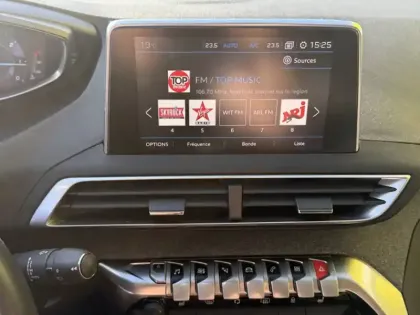 Photo 15 Peugeot 5008 1.5 BlueHDi 130 Allure