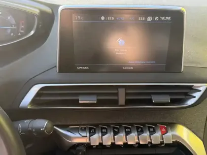 Photo 17 Peugeot 5008 1.5 BlueHDi 130 Allure