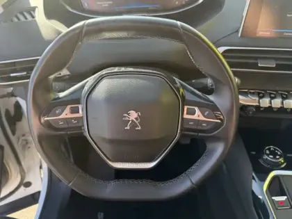 Photo 20 Peugeot 5008 1.5 BlueHDi 130 Allure