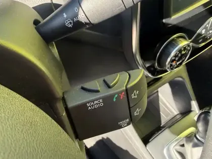 Photo 19 Renault Captur 1.2 TCe 120 Intens