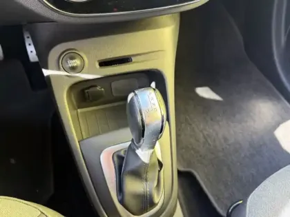 Photo 12 Renault Captur 1.2 TCe 120 Intens