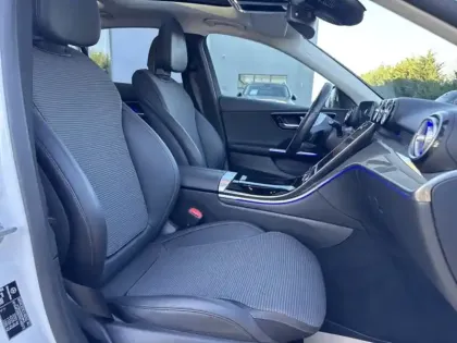 Photo 16 Mercedes Classe C  220 d Berline Avantga