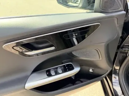 Photo 13 Mercedes Classe C  300 de Hybrid EQ Berl