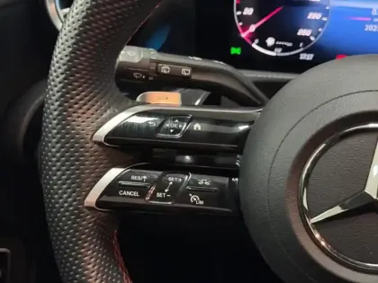 Photo 16 Mercedes Classe A 250 e Hybrid EQ AMG Line