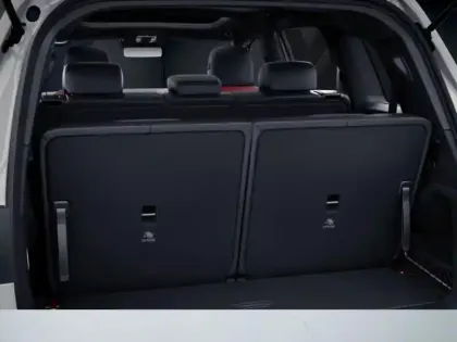 Photo 8 Mercedes GLB 220 d 4MATIC AMG Line