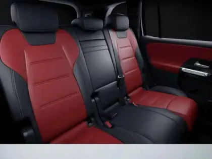 Photo 25 Mercedes GLB Gén. I (X247) Ph2 AMG Line 5