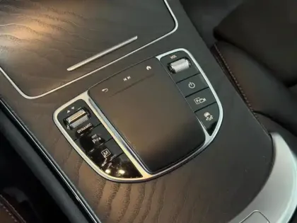 Photo 19 Mercedes Classe GLC GLC 300de 4MATIC SUV AMG Line