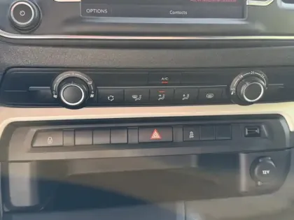 Photo 18 Citroën Spacetourer 2.0 Blue HDi 150 Business M (L