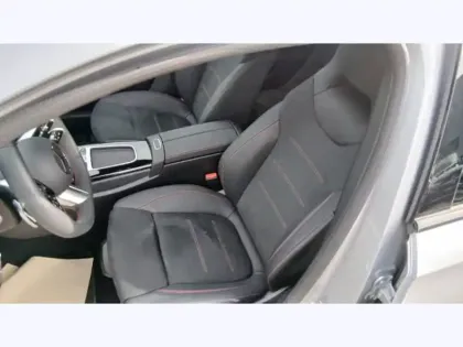 Photo 19 Mercedes Classe A 200 AMG Line