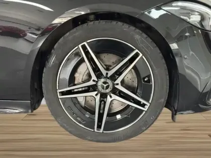 Photo 8 Mercedes Classe C  220 d Berline AMG Lin