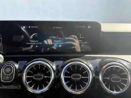 Photo 18 Mercedes Classe A Gén. IV (W177) Ph1 AMG Line 5