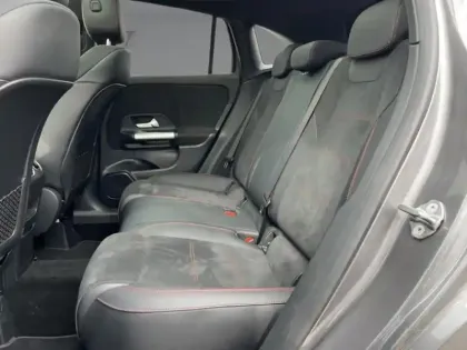 Photo 8 Mercedes GLA 200 d AMG Line