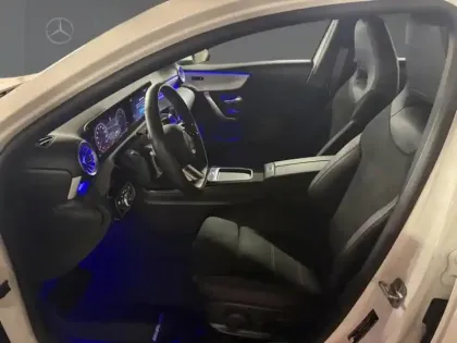 Photo 11 Mercedes Classe A A 200 d AMG Line