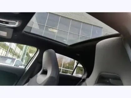 Photo 19 Mercedes Classe A 200 d AMG Line