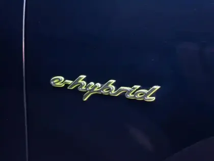 Photo 12 Porsche Cayenne  Coupé 3.0 V6 462ch E-Hybrid Platinum Edition