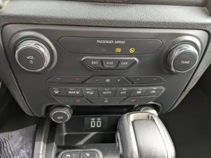 Photo 13 Ford Ranger  2.0 TDCi 213ch Super Cab Wildtrak BVA10