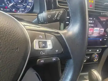 Photo 8 Volkswagen Golf  1.5 TSI EVO 150ch Carat DSG7 Euro6d-T 5p