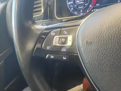 Photo 7 Volkswagen Golf  1.5 TSI EVO 150ch Carat DSG7 Euro6d-T 5p