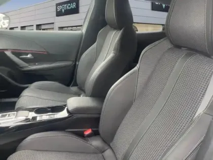 Photo 9 Peugeot 2008  1.2 PureTech 130ch S&S GT EAT8