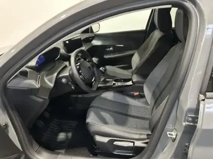 Photo 8 Peugeot 208  1.2 PureTech 100ch S&S Allure