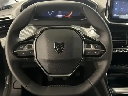 Photo 14 Peugeot 208  1.2 PureTech 100ch S&S Allure