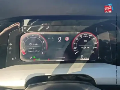 Photo 11 Volkswagen Golf  1.5 eTSI EVO2 116ch Life Plus DSG7 Siege chauf