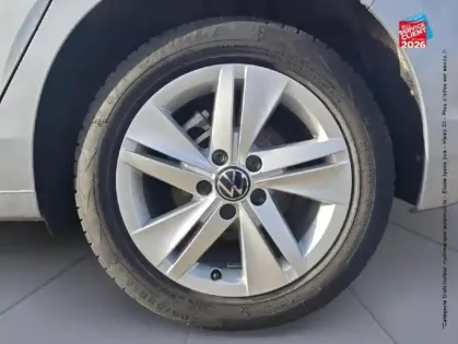 Photo 9 Volkswagen Golf  1.5 eTSI EVO2 116ch Life Plus DSG7 Siege chauf