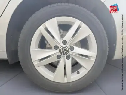 Photo 9 Volkswagen Golf  1.5 eTSI EVO2 116ch Life Plus DSG7 Siege chauf