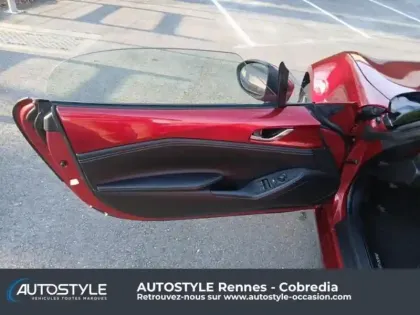 Photo 13 Mazda Mx-5  1.5 SKYACTIV-G 132ch Sélection 2022
