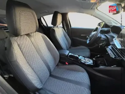 Photo 19 Peugeot 208  1.2 Hybrid 145ch Allure e-DCS6 Siege chauf