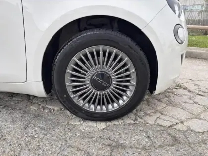 Photo 10 Fiat 500  e 118ch Icône Plus