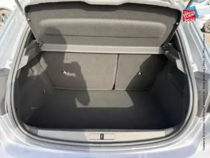 Photo 13 Peugeot 208  1.5 BlueHDi 100ch S/S Active CarPlay