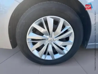 Photo 39 Peugeot 208  1.5 BlueHDi 100ch S/S Active CarPlay